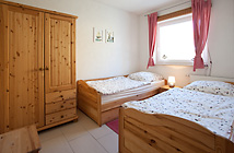 Schlafzimmer 3 mit Einzelbetten